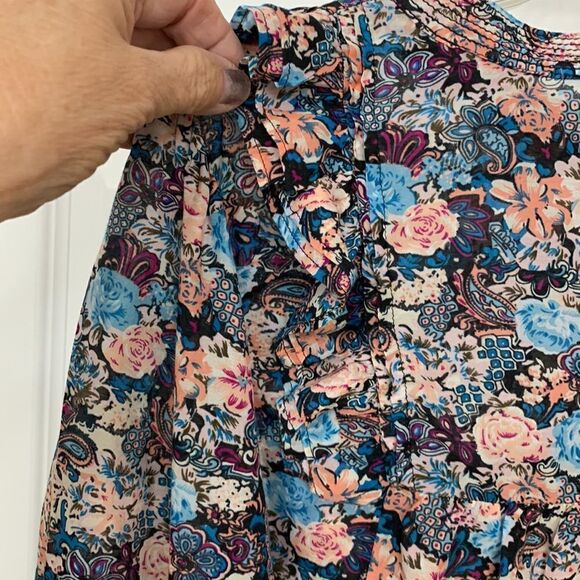 J.Crew size small floral babydoll longsleeve but very lightweight top - Picture 7 of 9